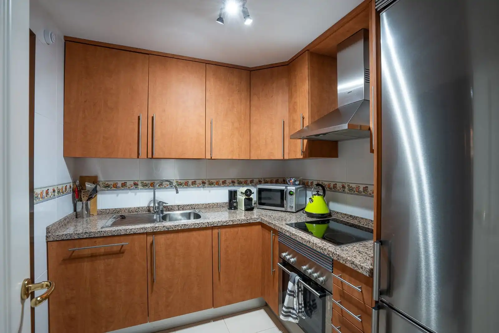 Kitchen of Flat for sale in Manilva  with Air Conditioner, Terrace and Furnished