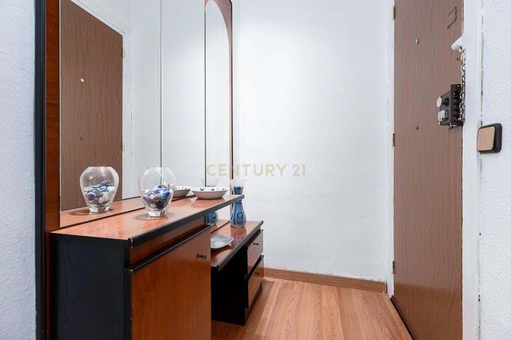 Bedroom of Flat for sale in Parets del Vallès