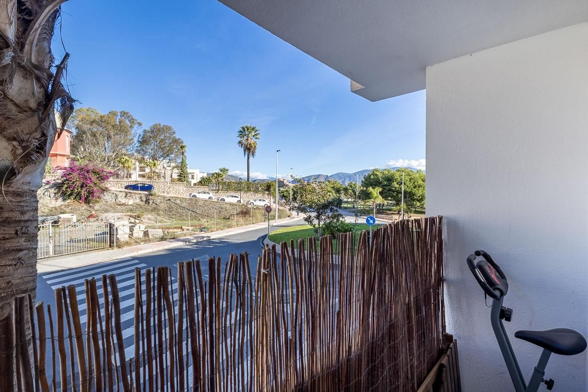 Vista exterior de Piso en venta en Salobreña con Terraza y Balcón