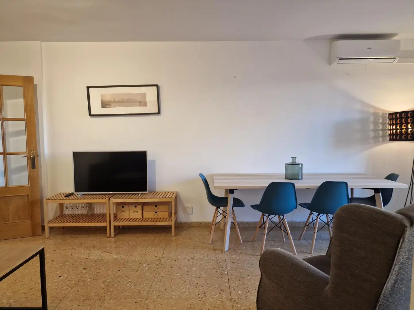 Sala d'estar de Pis de lloguer en Valencia amb Aire condicionat, Calefacció i Terrassa