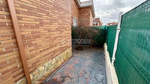 Foto 3 de Casa adosada en venda a Pioz, Guadalajara