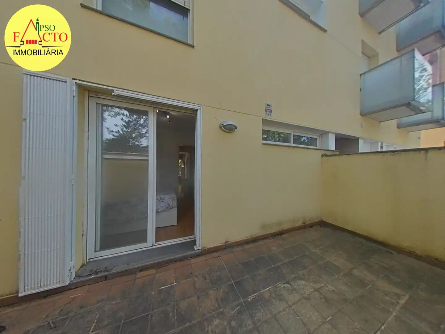 Vista exterior de Piso en venta en Girona con Aire acondicionado, Calefacción y Terraza