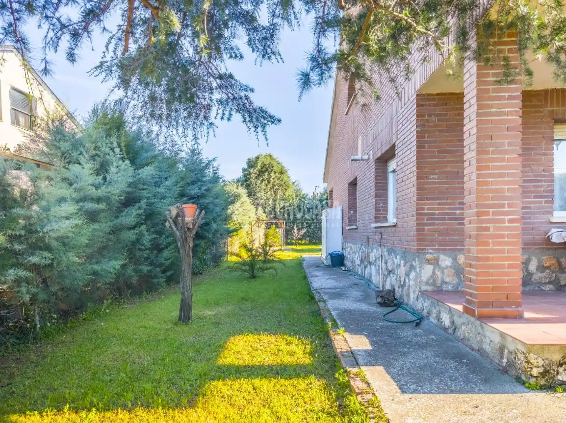 Jardín de Casa o chalet en venta en Nuevo Baztán con Aire acondicionado
