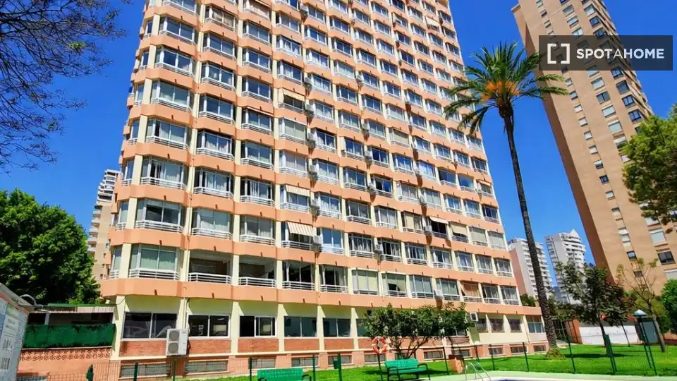 Exterior view of Apartments for share in Benidorm  with Air Conditioner, Terrace and Furnished