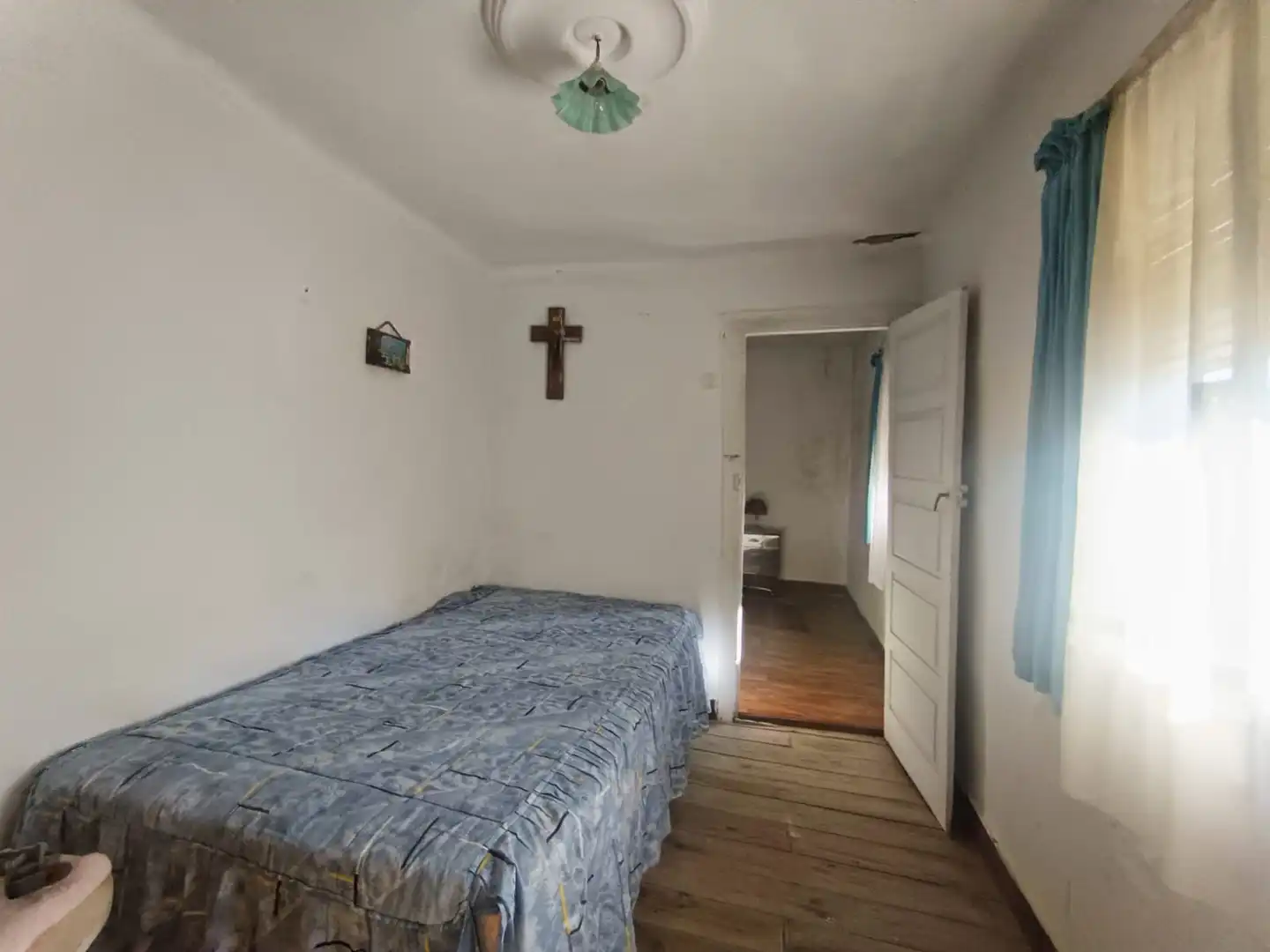 Bedroom of Houses for sale in Pontevedra Capital   with Private garden