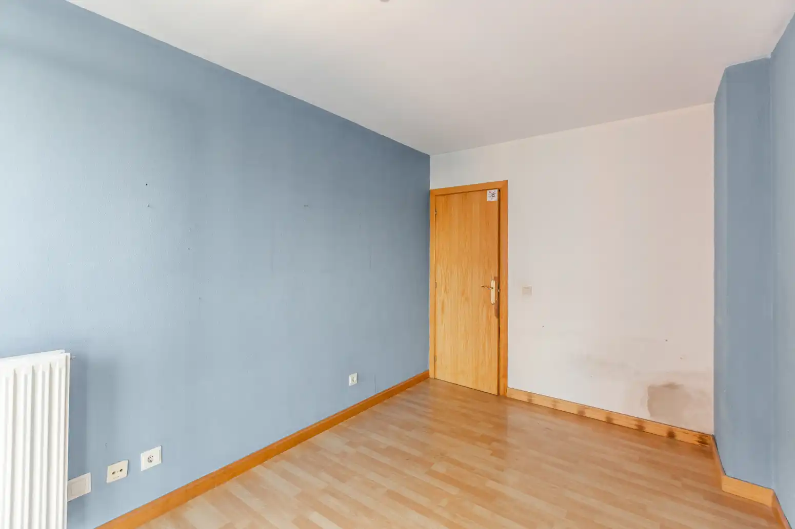 Dormitori de Pis en venda en  Pamplona / Iruña amb Calefacció, Parquet i Traster