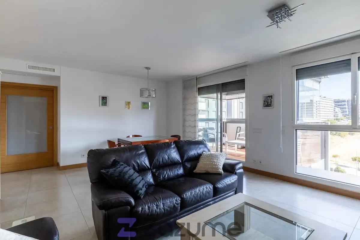 Living room of Flat for rent in Madrid  with Air Conditioner, Private garden and Terrace