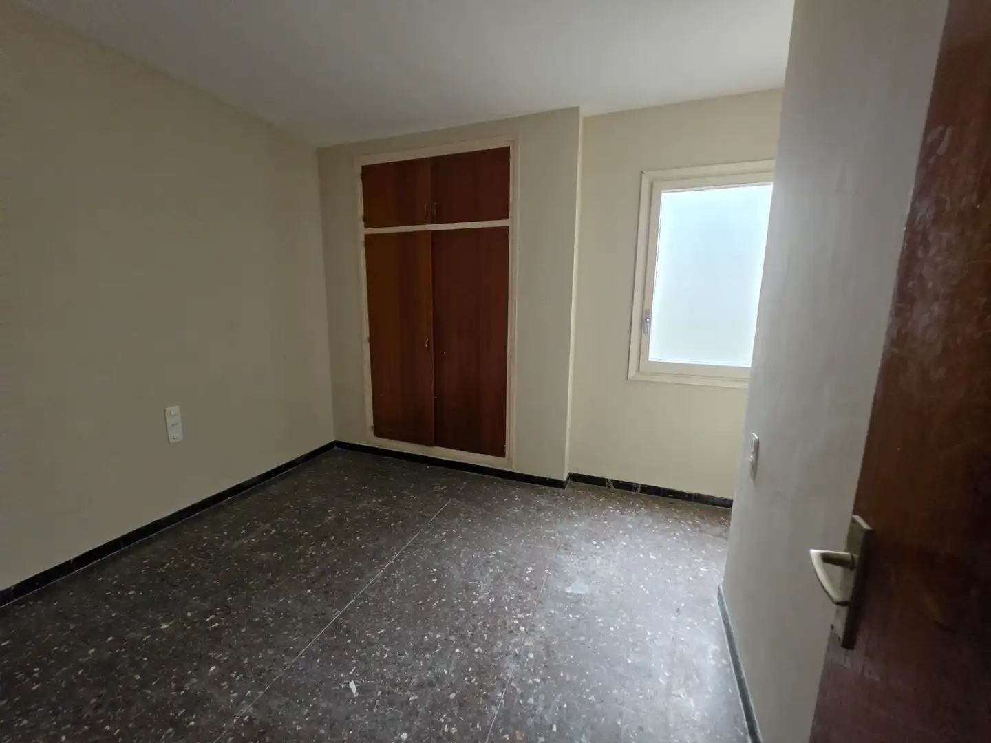 Habitación de Piso en venta en Manlleu con Trastero, Balcón y Alarma