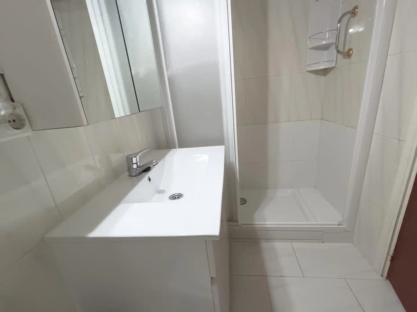 Bany de Pis en venda en Córdoba amb Aire condicionat, Terrassa i Moblat