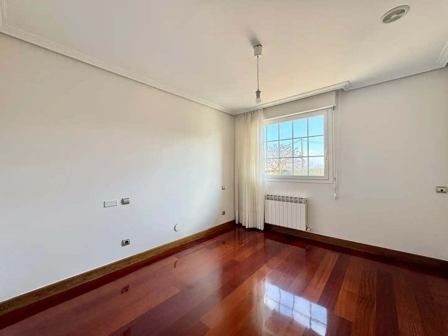 Casa o xalet en venda a Del Monte Bidea, Elburgo / Burgelu
