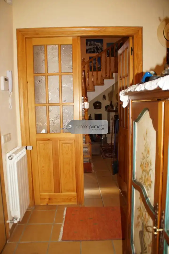 Casa o chalet en venta en Sahún con Calefacción, Jardín privado y Parquet