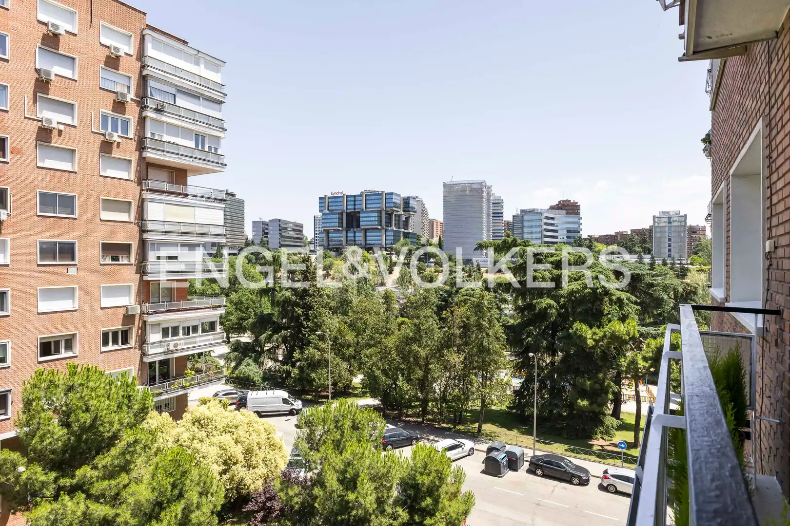 Exterior view of Flat for sale in Madrid  with Air Conditioner, Heating and Terrace