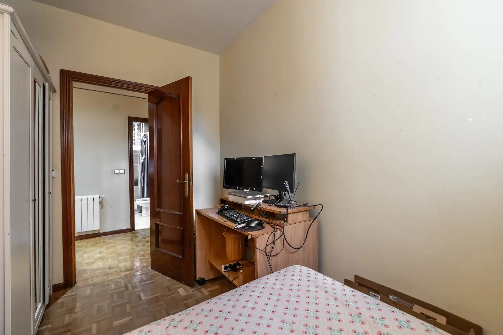 Habitación de Piso en venta en Madrid con Calefacción