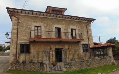 Vista exterior de Casa o xalet en venda en Llanes