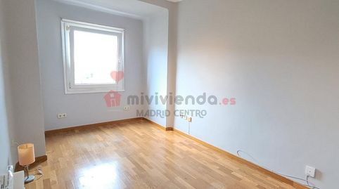 Foto 2 de Piso de alquiler en De San Ernesto, Ciudad Jardín, Madrid Capital