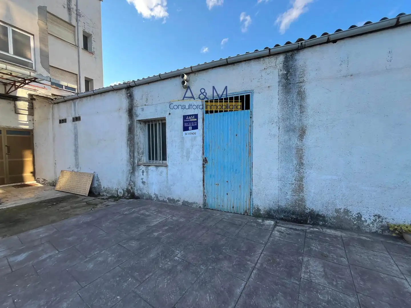 Außenansicht von Gebäude zum Verkauf in Toral de los Vados