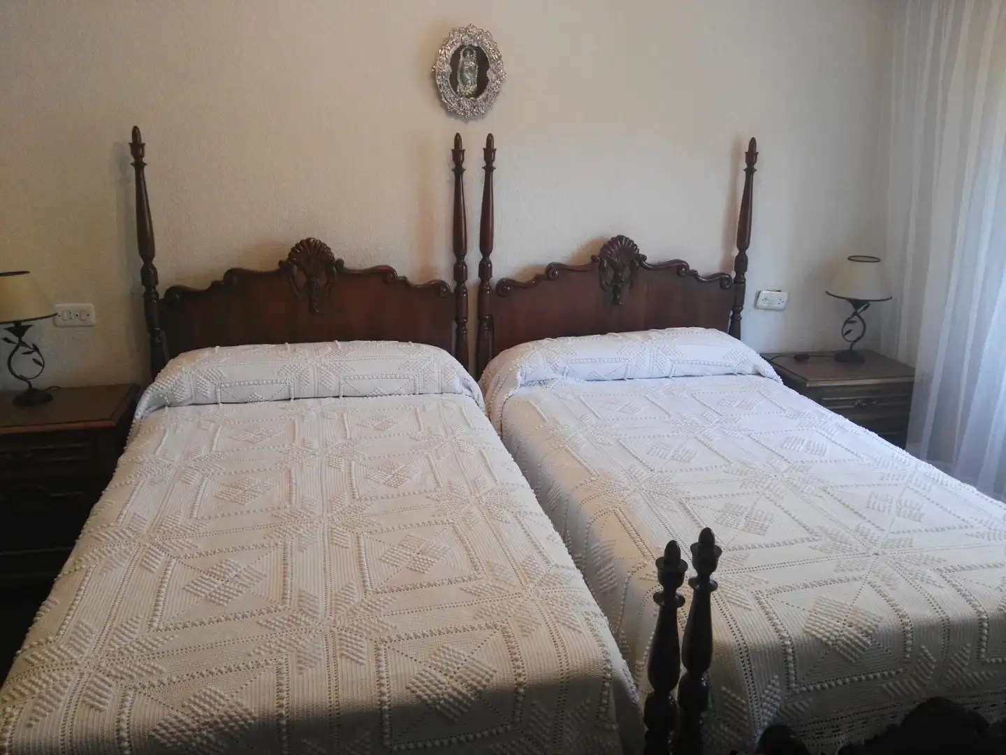 Bedroom of Houses for sale in Valle de Sedano  with Heating, Private garden and Parquet flooring