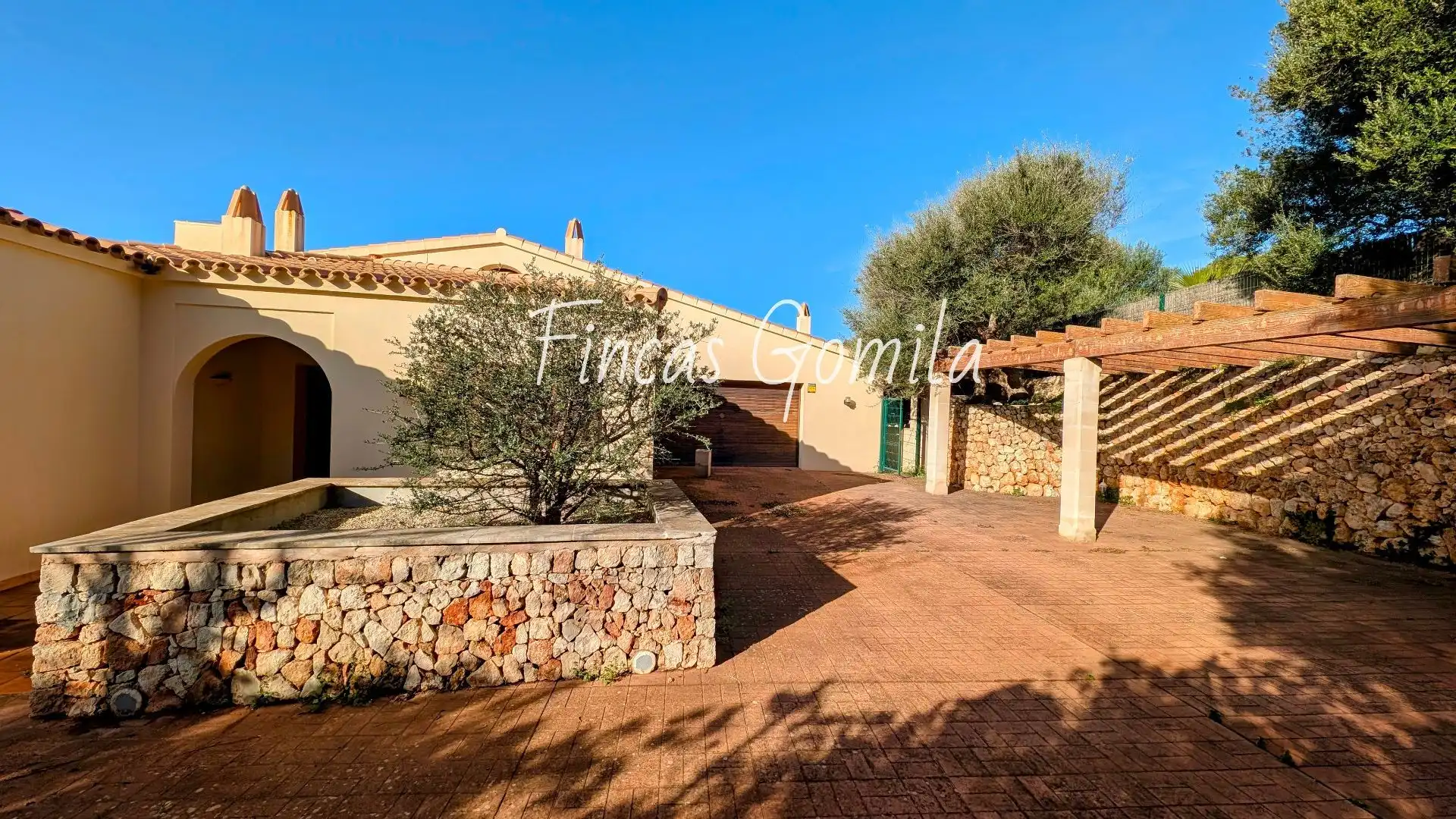 Casa amb piscina en venda a DE DALT