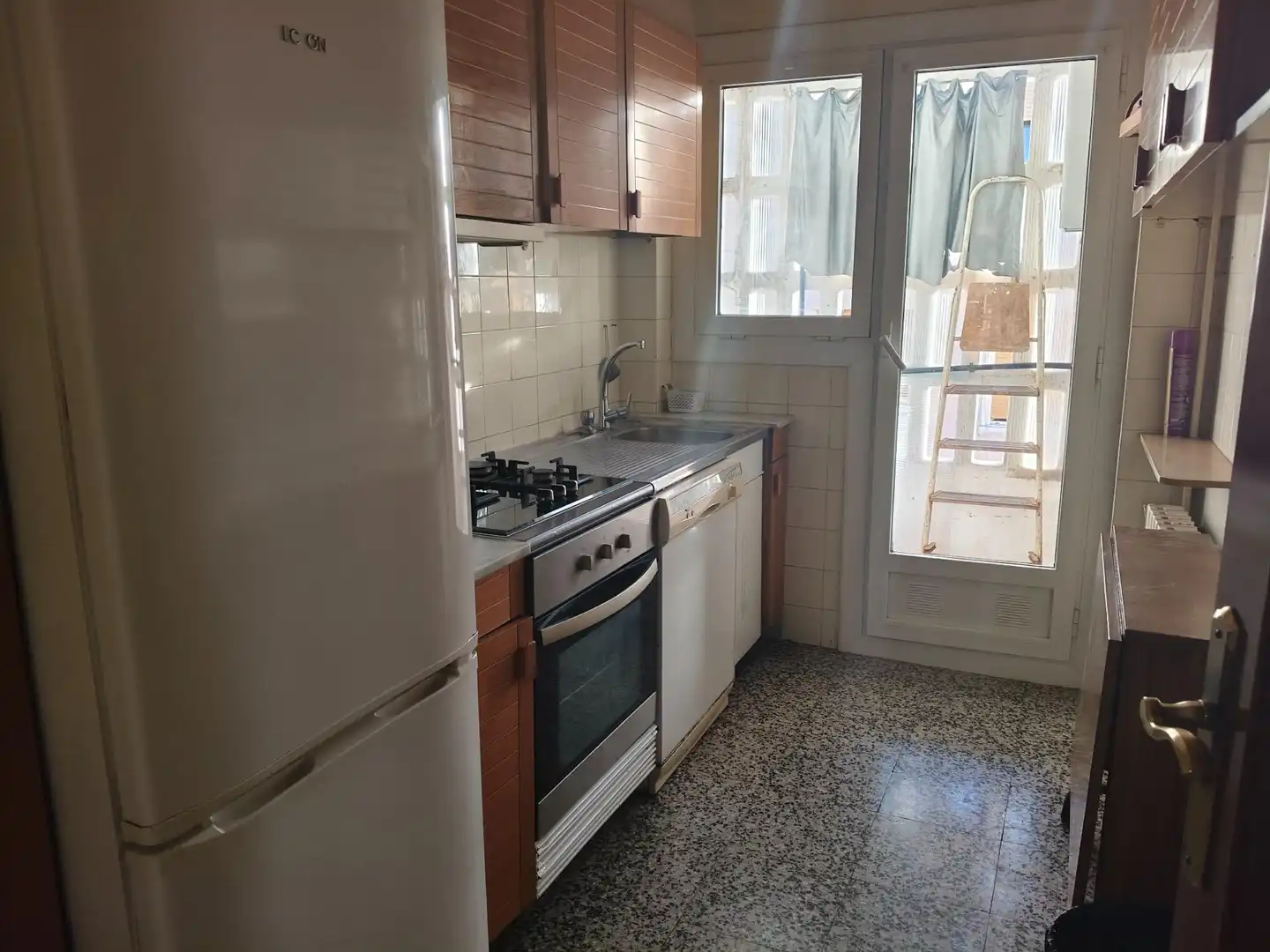 Cuina de Àtic en venda en Figueres amb Aire condicionat, Calefacció i Terrassa