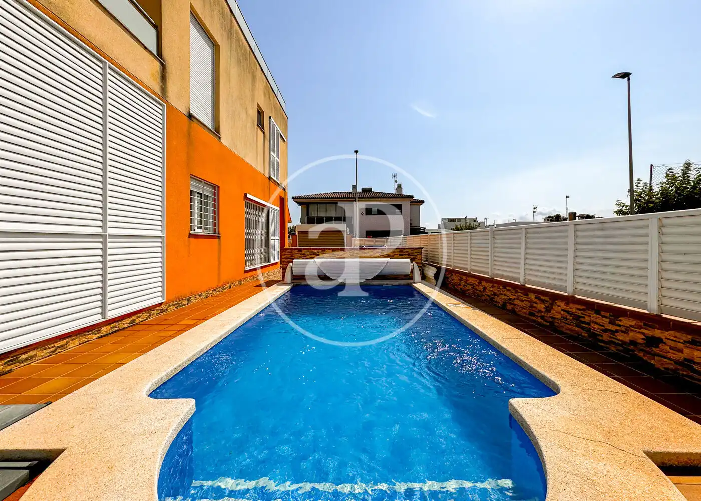 Piscina de Casa adosada en venta en Burriana / Borriana con Aire acondicionado, Calefacción y Jardín privado