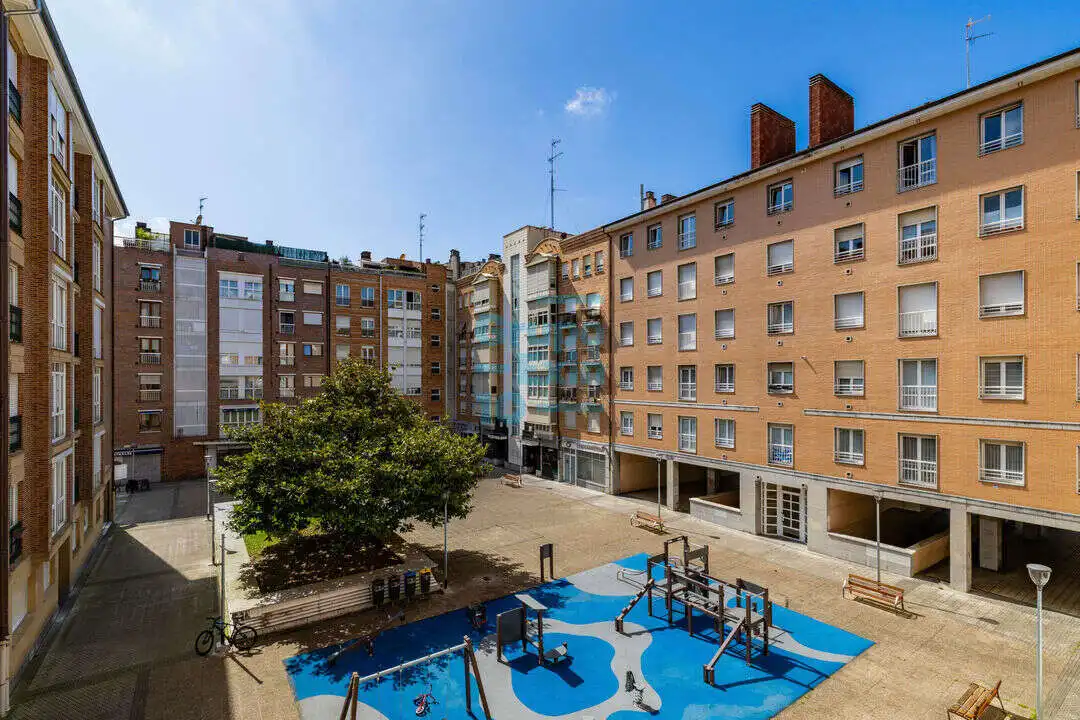 Vista exterior de Piso en venta en Donostia - San Sebastián  con Calefacción