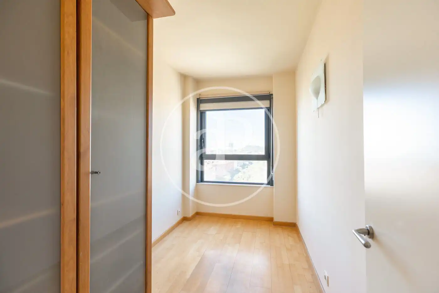 Habitación de Piso en venta en Barcelona con Aire acondicionado, Calefacción y Jardín privado