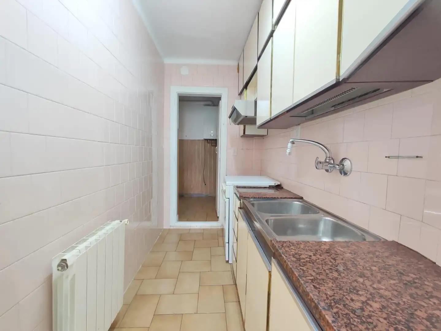 Küche von Wohnung zum Verkauf in Manresa mit Balkon