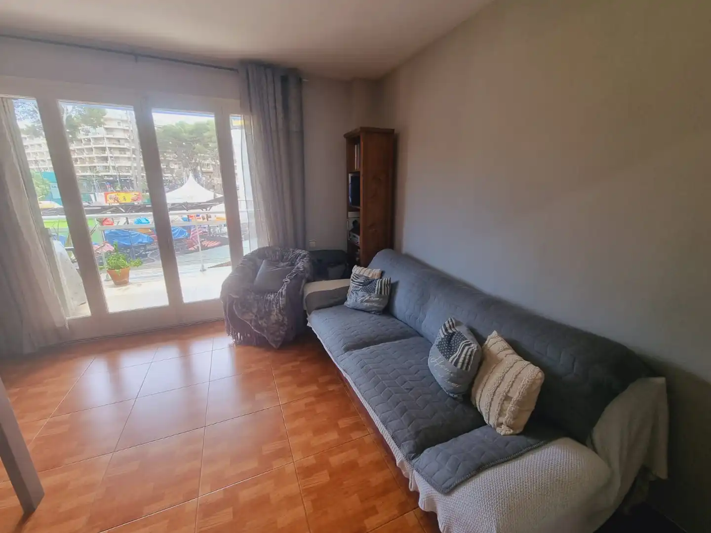 Sala de estar de Piso en venta en Salou con Terraza, Amueblado y Lavadora