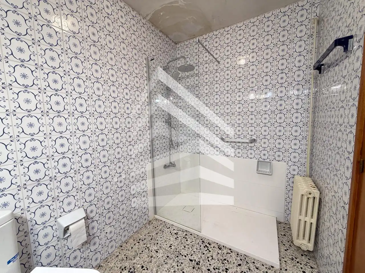 Baño de Piso en venta en Solsona con Aire acondicionado, Trastero y Amueblado