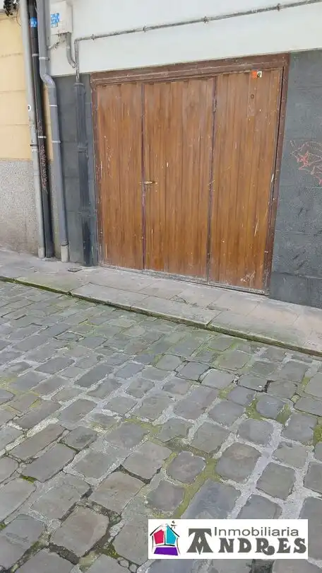 Parkplatz von Garage zum Verkauf in Bermeo