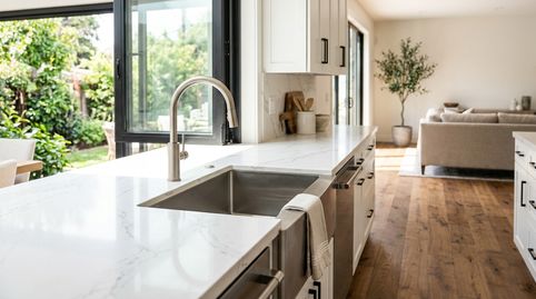 Photo 3 of Single-family semi-detached for sale in C. de Saturno, Casco Histórico de Barajas, Madrid Capital