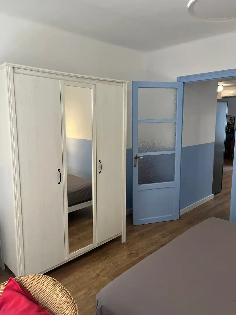 Habitación de Apartamento de alquiler en Valencia con Aire acondicionado, Calefacción y Amueblado