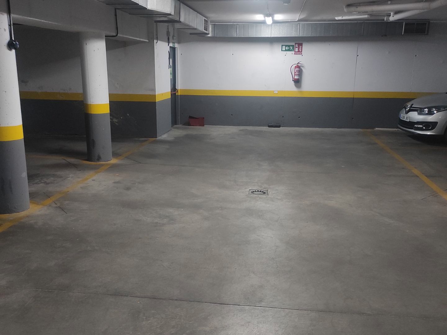 Parking of Garage to rent in  Madrid Capital  with Alarm