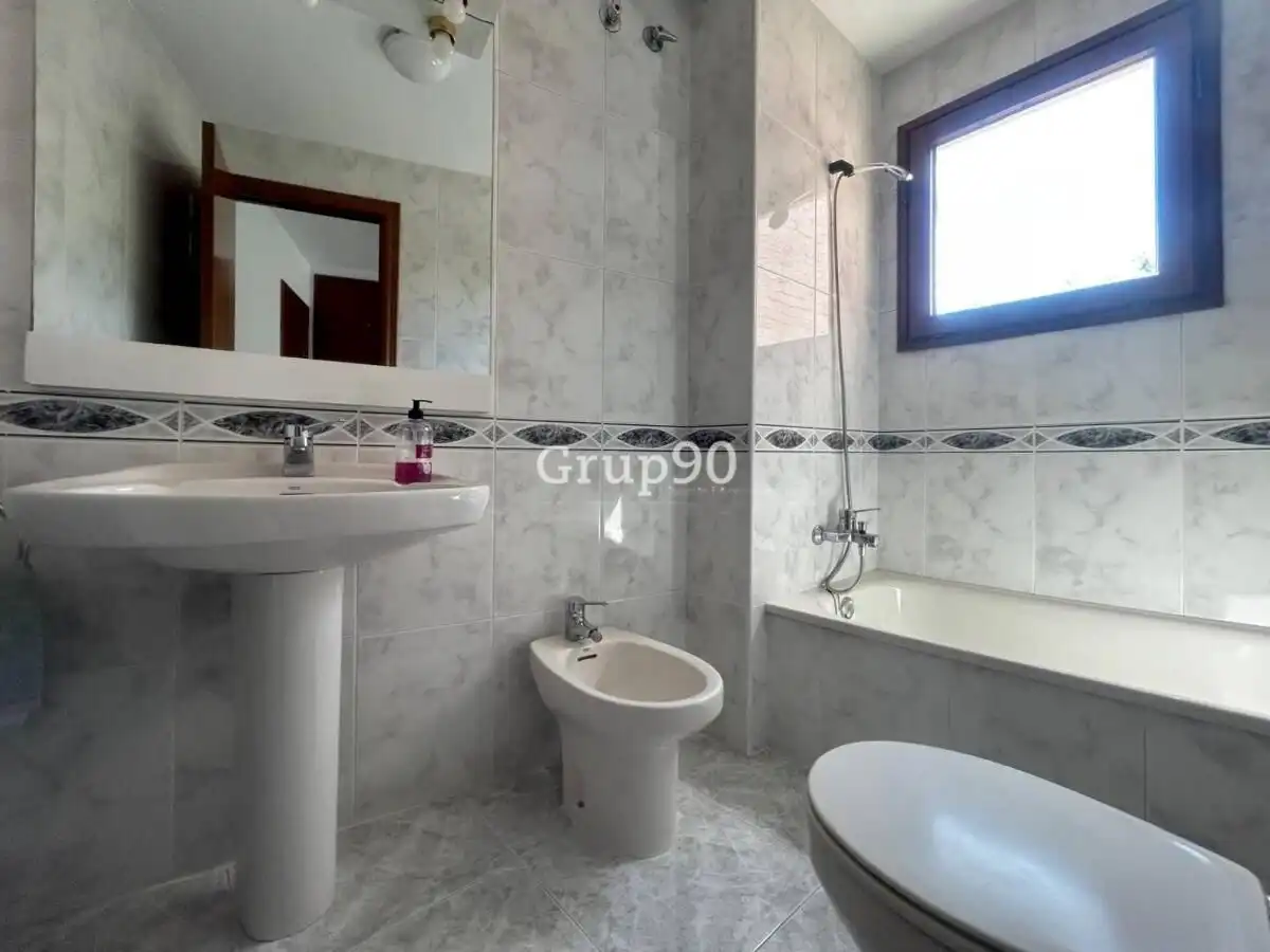 Baño de Piso en venta en Lleida con Aire acondicionado, Calefacción y Trastero