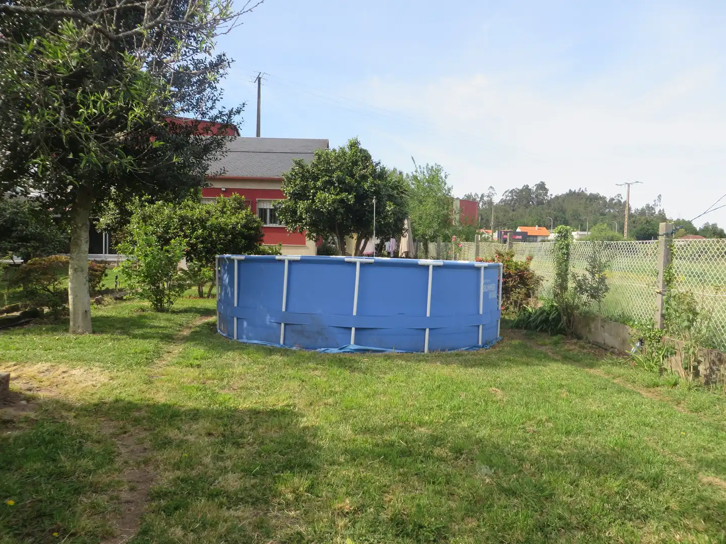 Swimming pool of Houses for sale in Caldas de Reis  with Heating, Private garden and Parquet flooring