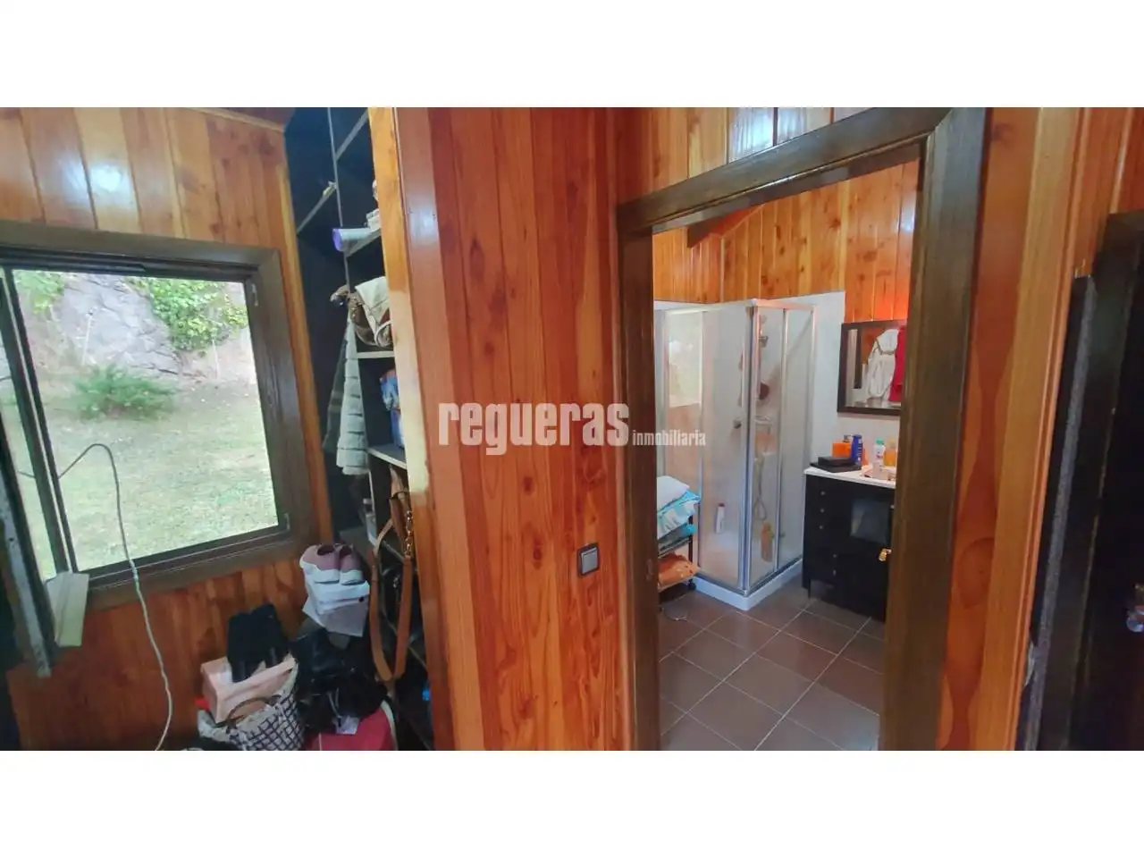 Dormitori de Casa o xalet en venda en Illas amb Calefacció, Parquet i Terrassa