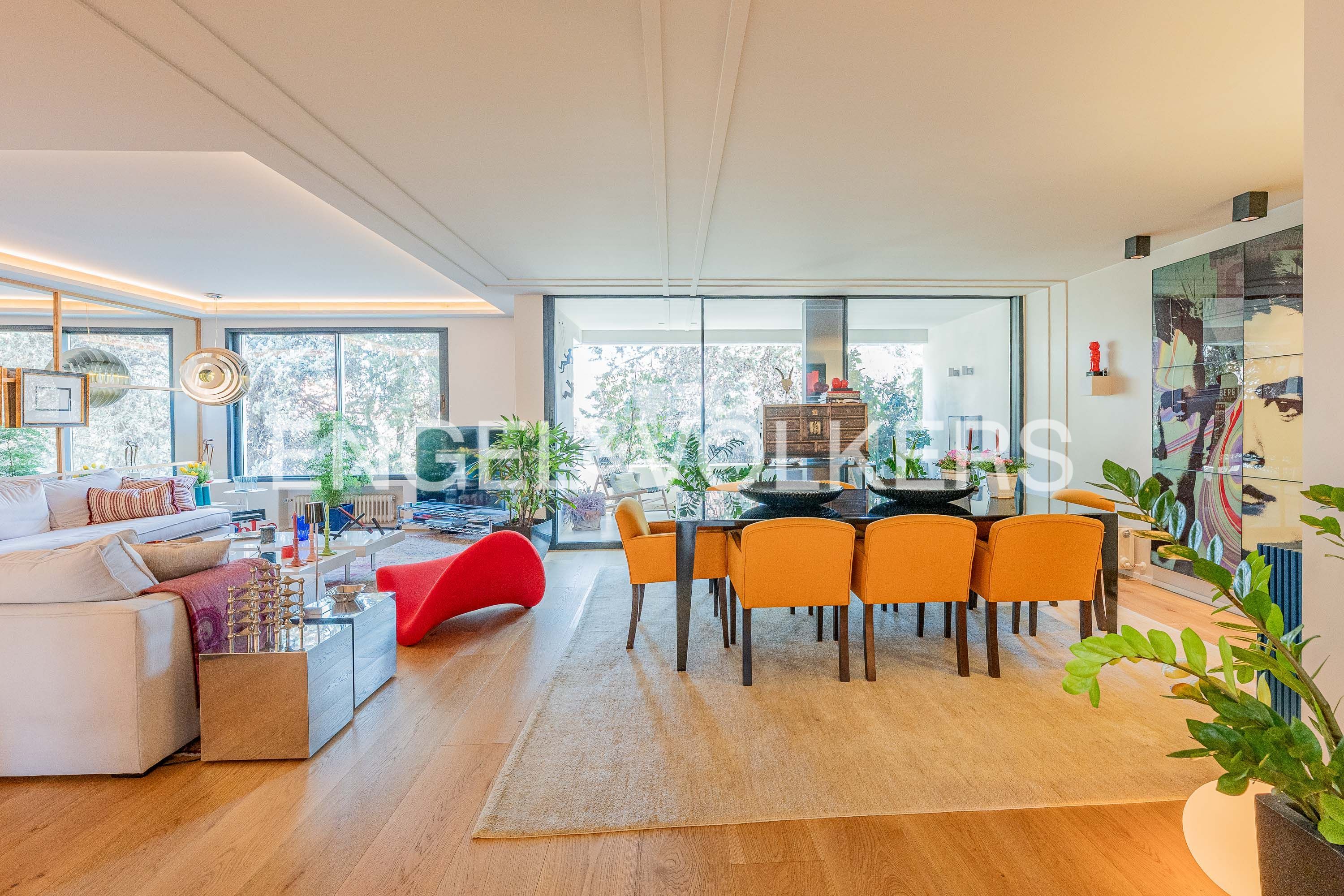 Living room of Flat for sale in  Madrid Capital  with Air Conditioner, Heating and Private garden