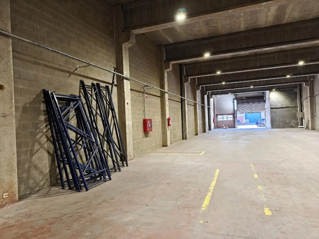 Fabrikhallen zur Miete in Sant Feliu de Llobregat