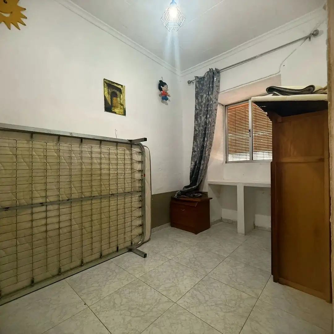 Habitación de Casa adosada en venta en Alameda