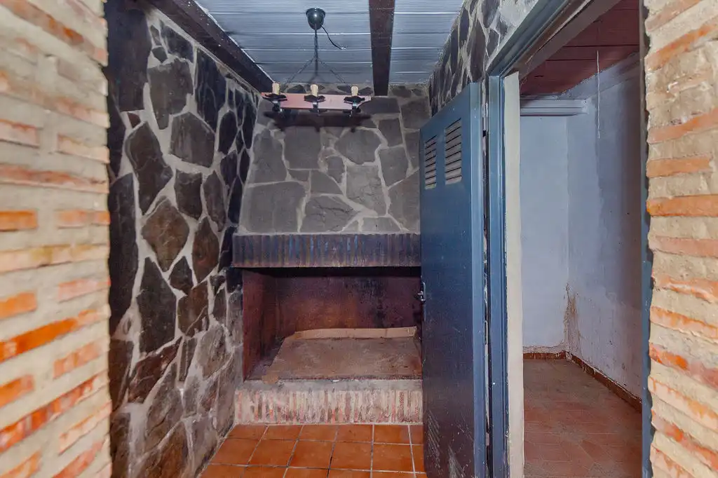 Houses for sale in Montroi / Montroy, Valencia