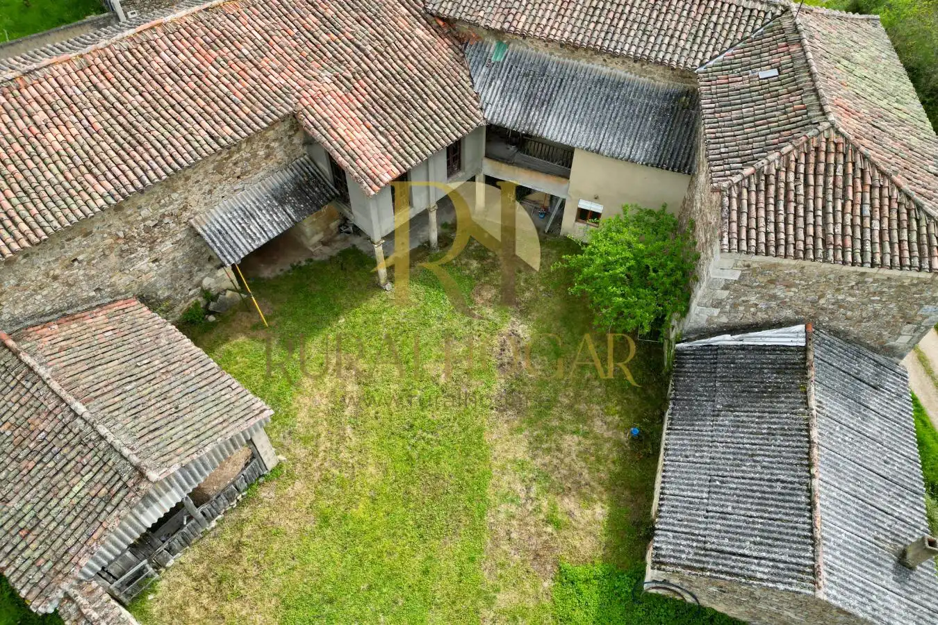 Houses for sale in Calle Real, 14, Vegaquemada