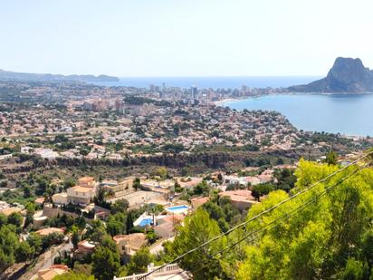 Vista exterior de Casa o xalet en venda en Calpe / Calp amb Aire condicionat, Calefacció i Jardí privat