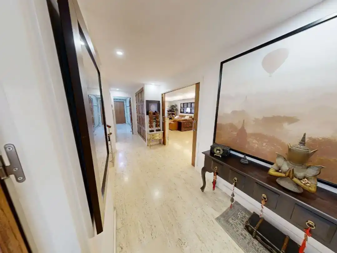 Flat for sale in Boadilla del Monte  with Air Conditioner, Private garden and Parquet flooring