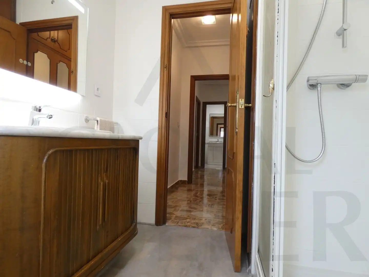 Flat for rent in Calle Ángel Bruna, 20, Ensanche