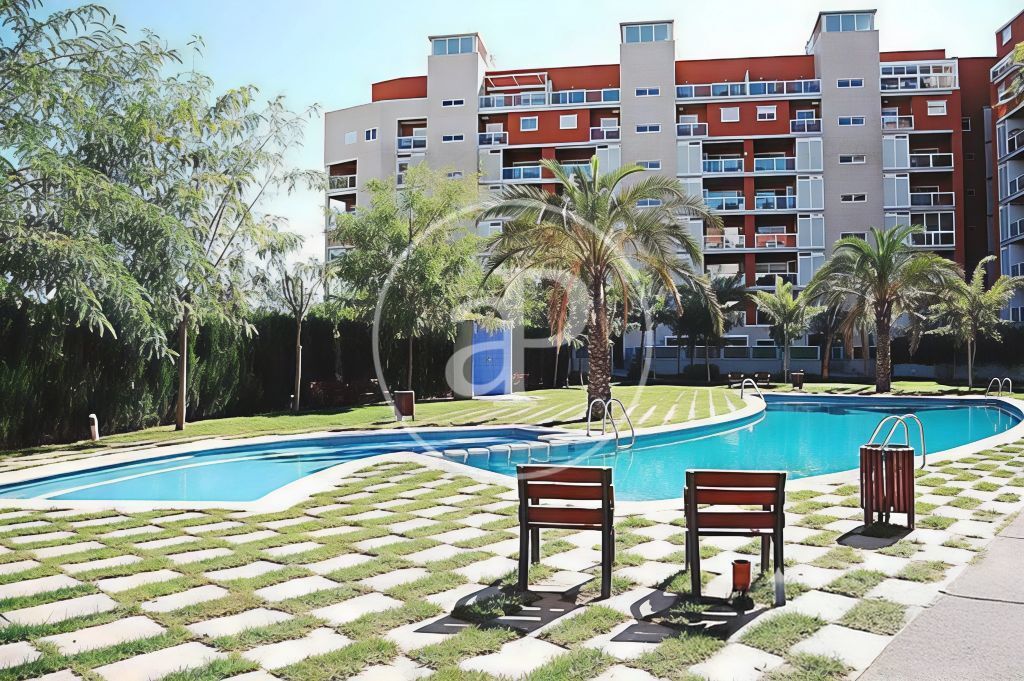 Swimming pool of Flat to rent in Paterna  with Private garden, Terrace and Balcony