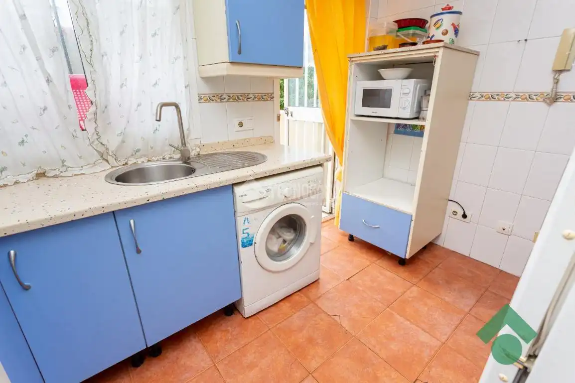 Cocina de Casa adosada en venta en Algeciras con Calefacción y Amueblado