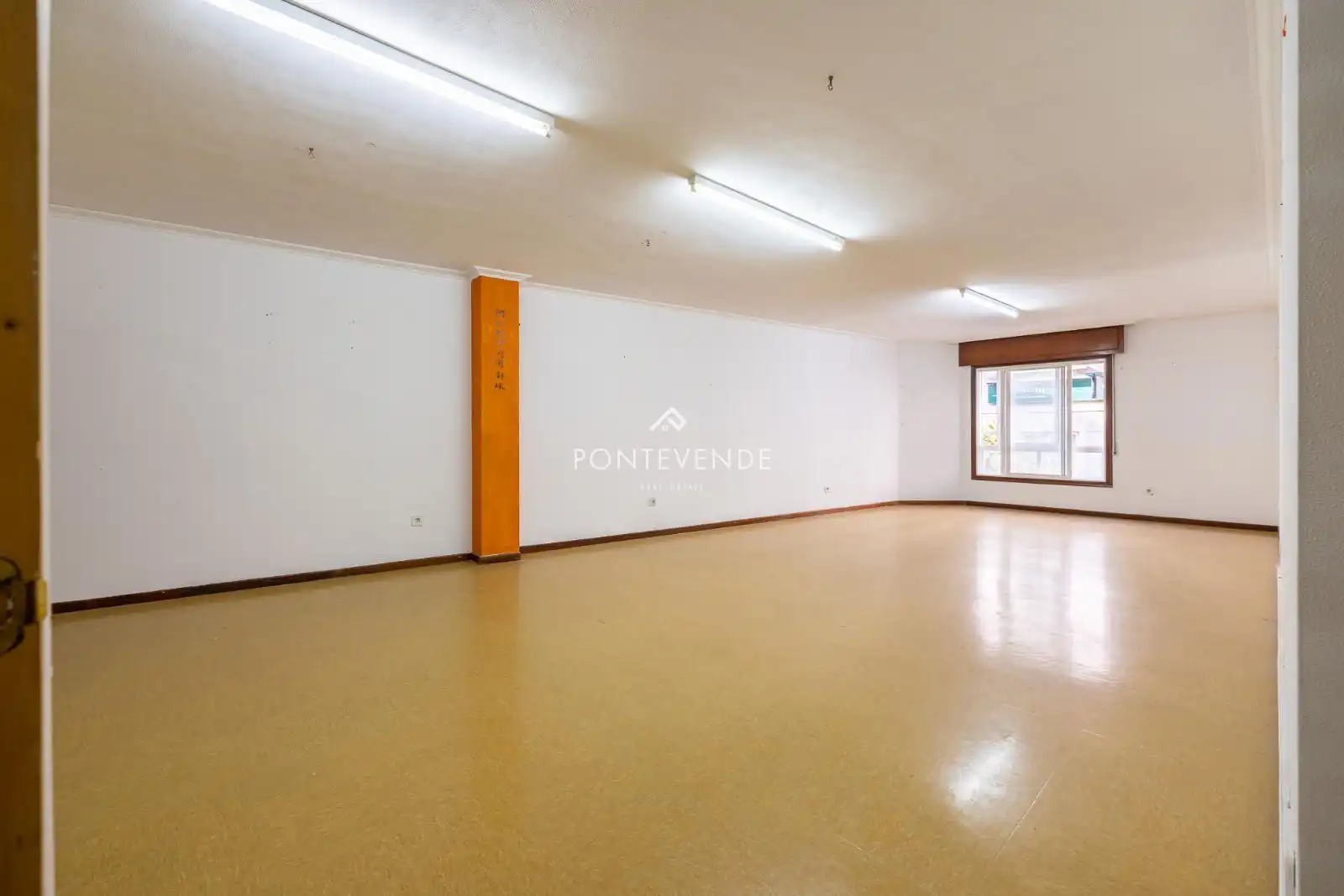 Bureau avec ascenseur à vendre à Zona de Plaza de Barcelos, imagen 12