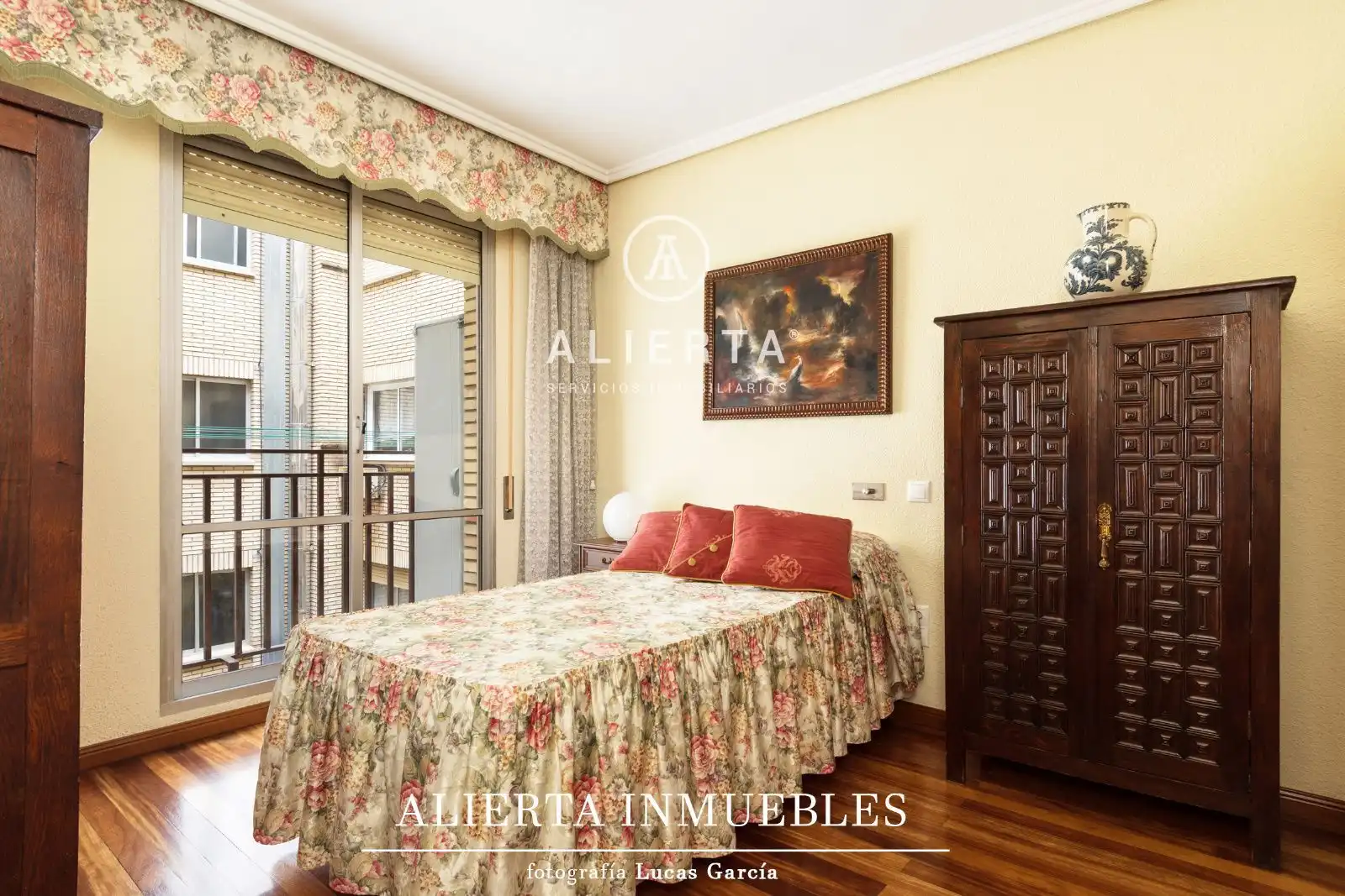 Bedroom of Flat for sale in Zaragoza  with Air Conditioner, Heating and Terrace
