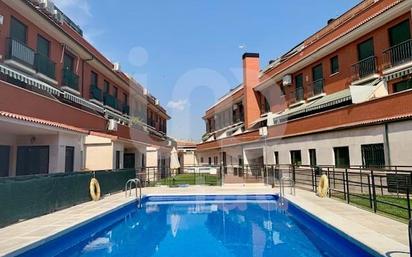 Swimming pool of Duplex for sale in Aranjuez  with Air Conditioner, Terrace and Swimming Pool