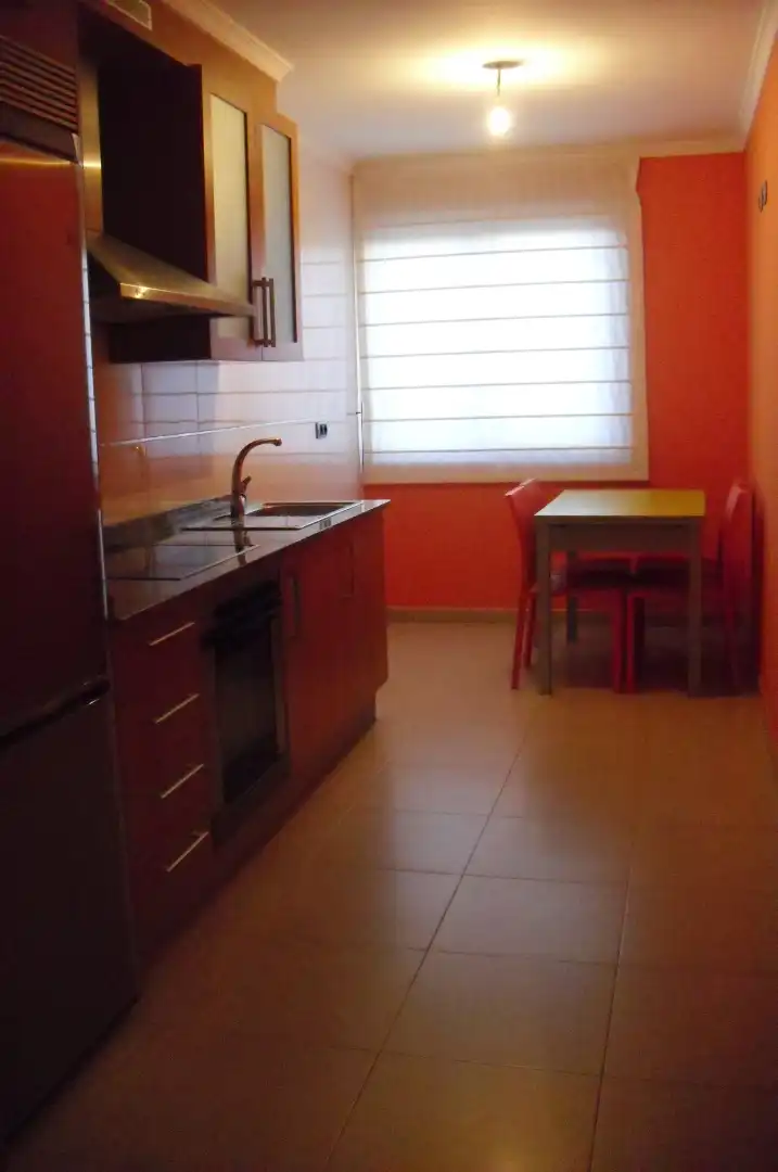 Cuina de Apartament en venda en Narón amb Calefacció, Parquet i Traster